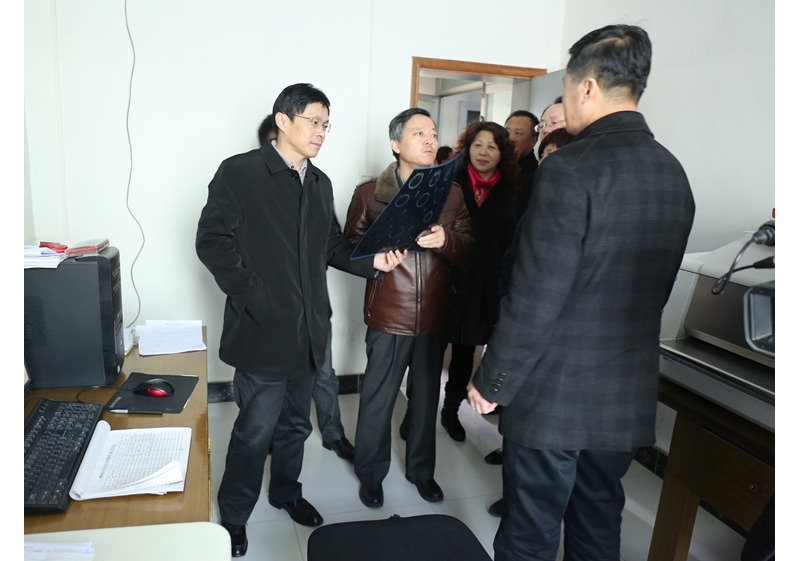 铜川矿务局中心医院与小丘卫生院医疗联合体正式启动