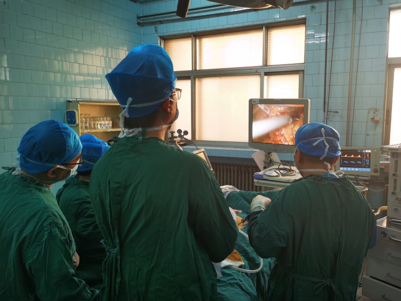 铜川矿务局中心医院肝胆外科顺利开展首例双镜联合胆总管结石取出术